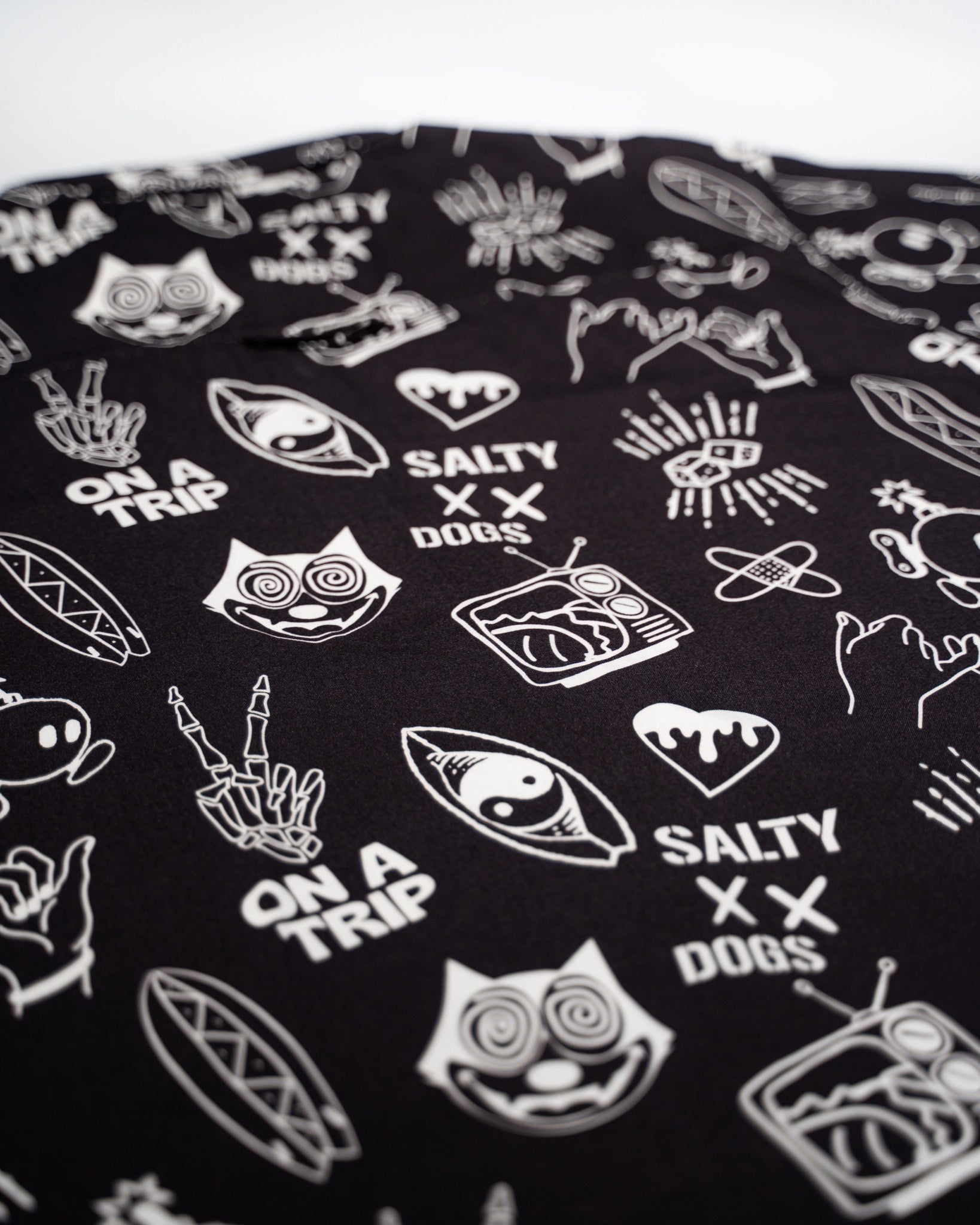 Camisa On A Trip - Salty Dogs Crew