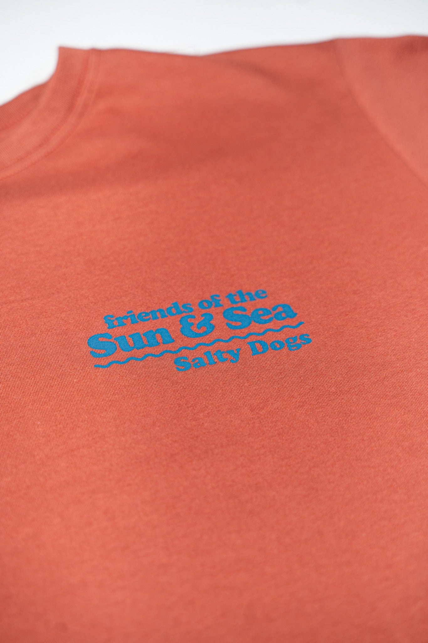 Remera Manga Corta Friends Of The Sun Naranja